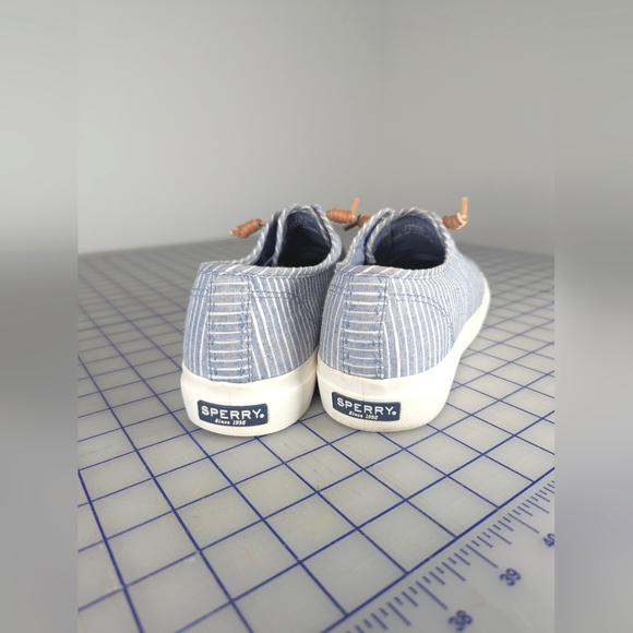 Sperry Striped Blue & White Sneakers – Women’s 9.5, Leather Laces - Picture 8 of 16